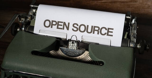 pengertian open source