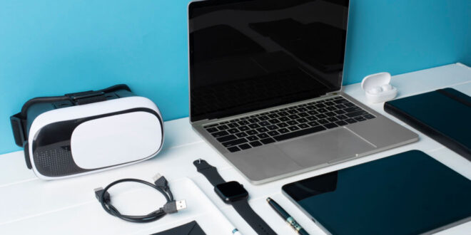 contoh perangkat keras komputer